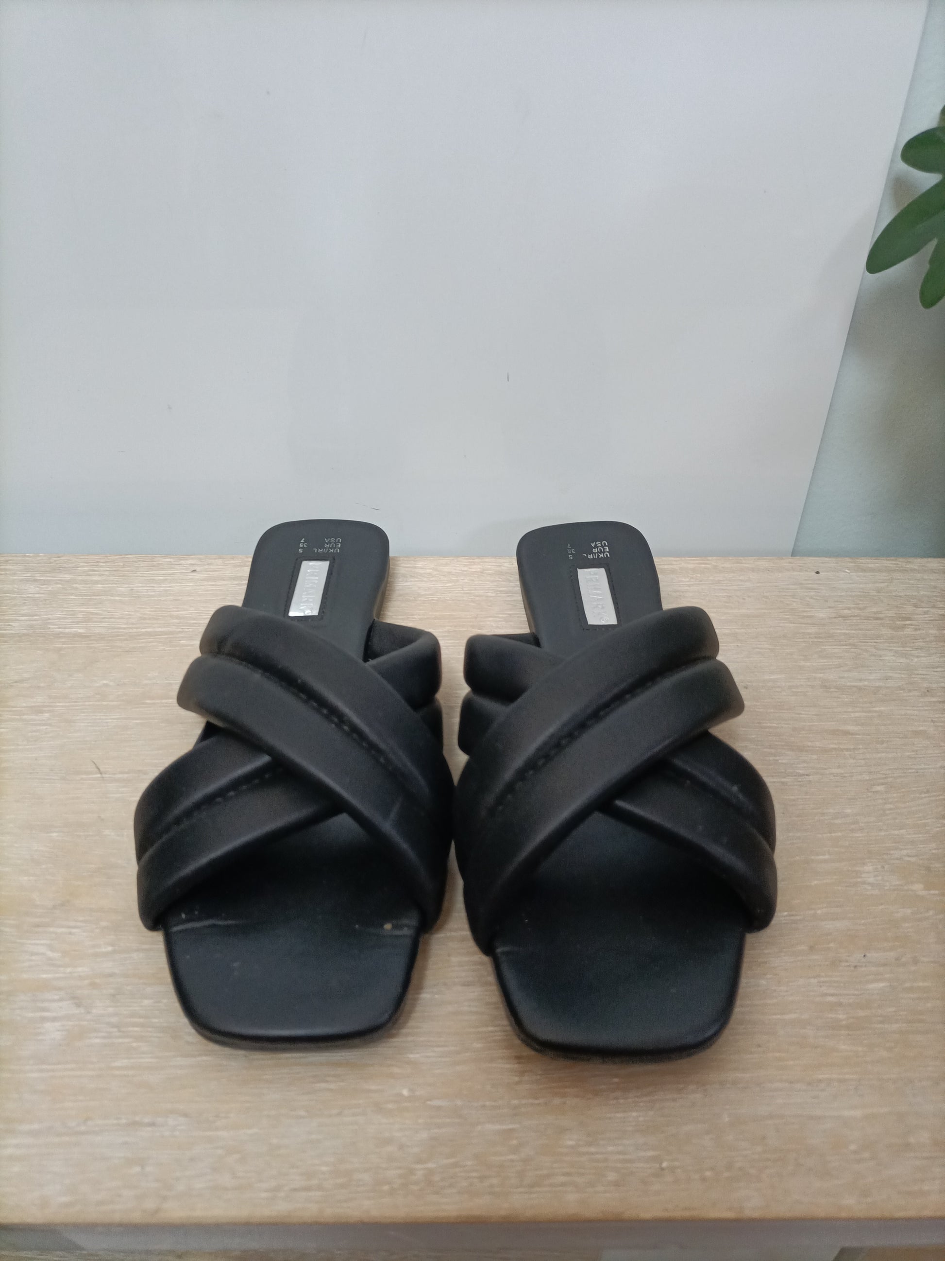 Black sandals, size 38 – Hibuy market