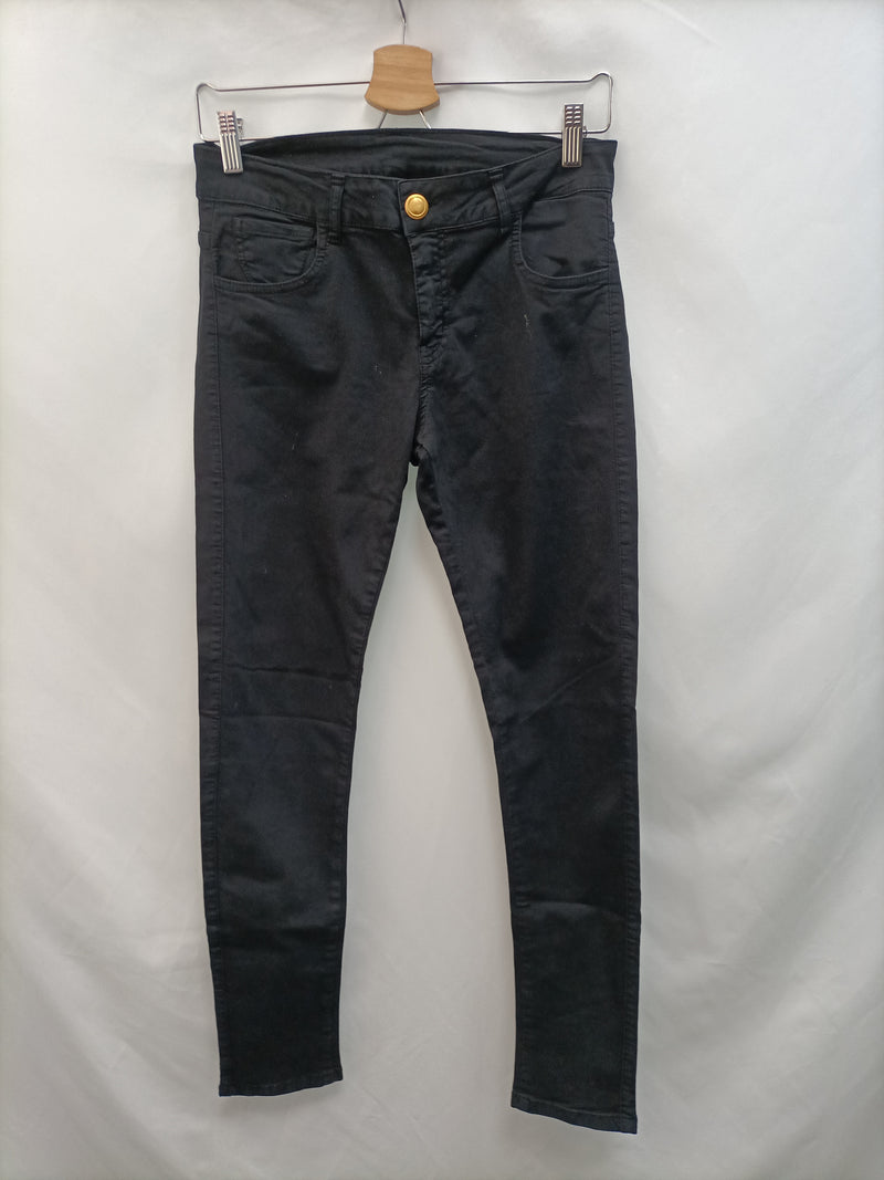 DENIIM HALL. Pantalon pitillo negro bolsillos traseros étnicos T.40 (38 real)