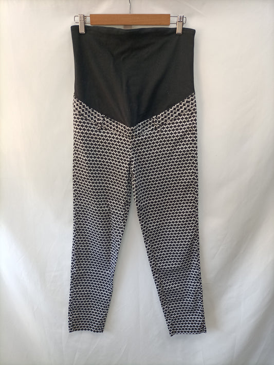 H&amp;M. Printed maternity pants