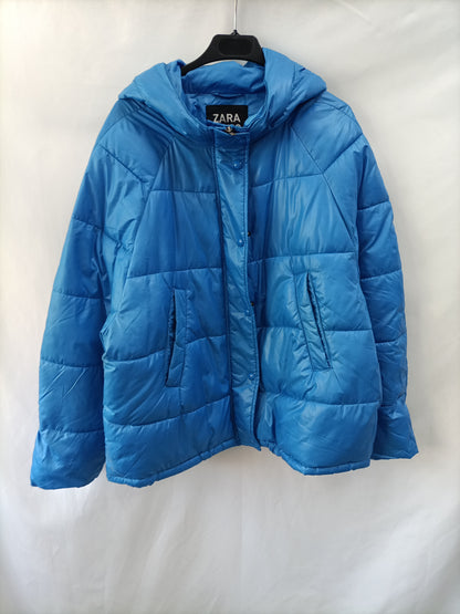 ZARA. Plumas ligero azul T.xs/s