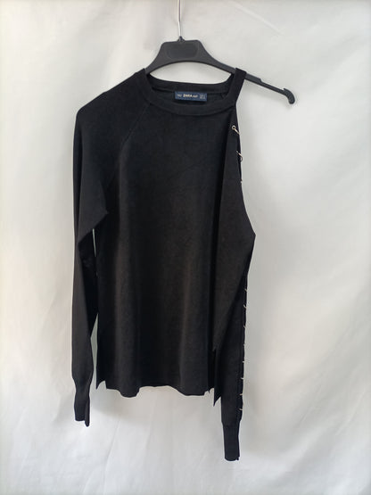 ZARA. Jersey negro argollas T.s