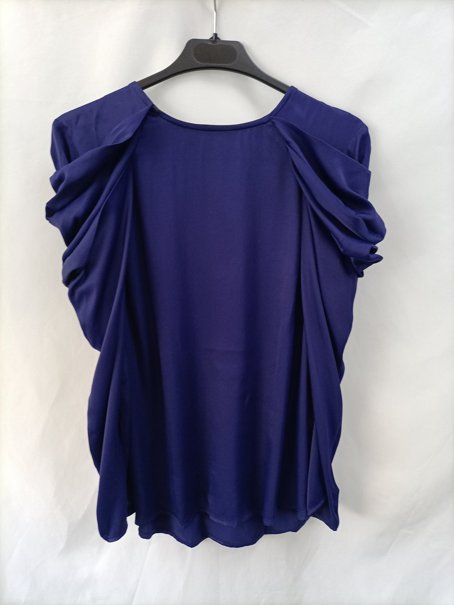 ZARA. Blusa fluida morada  T.m