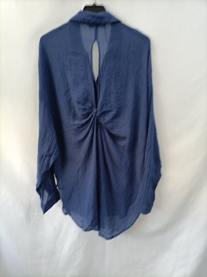 ZARA. Blus azul nudo  T.m
