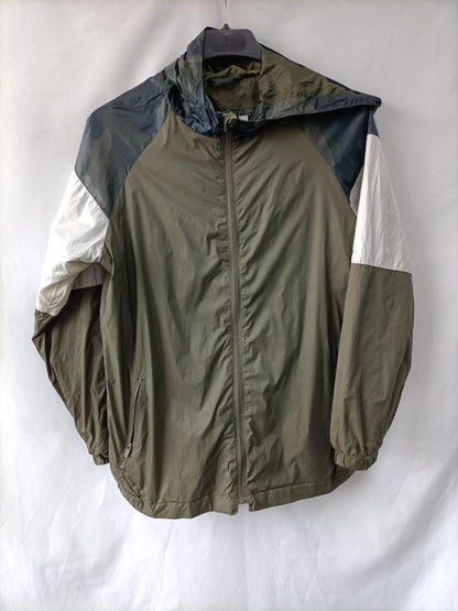 MANGO. Thin windbreaker, size 11-12 years