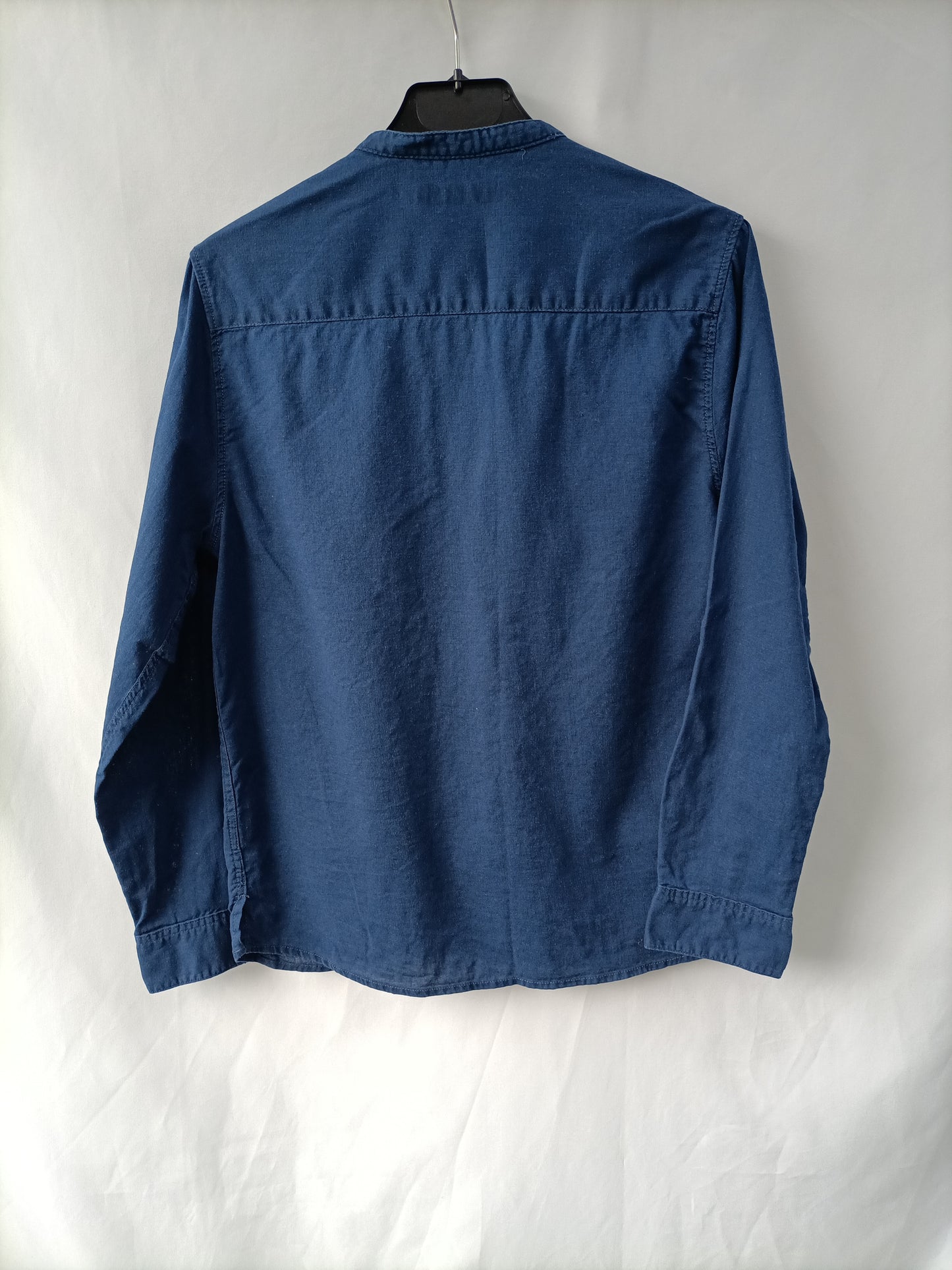 ZARA. Camisa azul marino 11/12