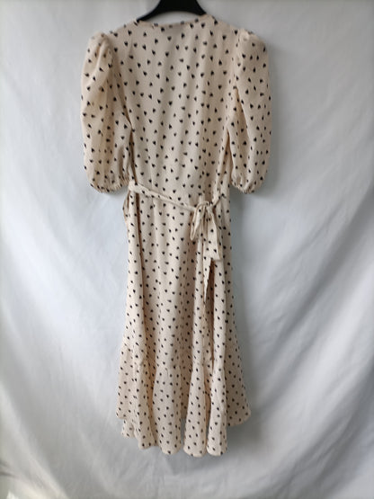 LAURELLA. Vestido beige corazones T.s