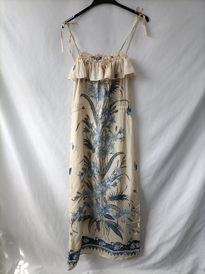 ZARA. Vestido beige flores. T.xs