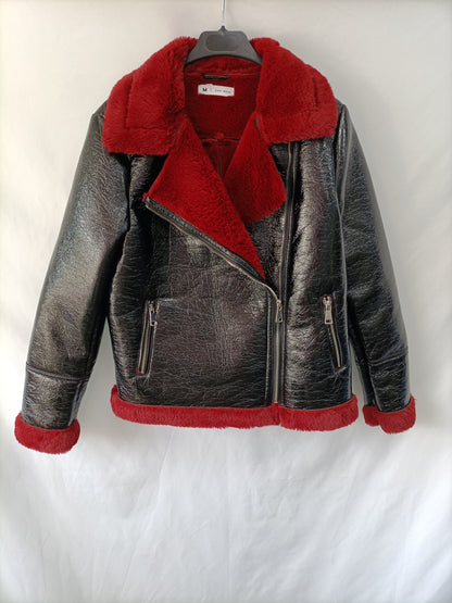 EASY WEAR. Biker negra vinilo T.m