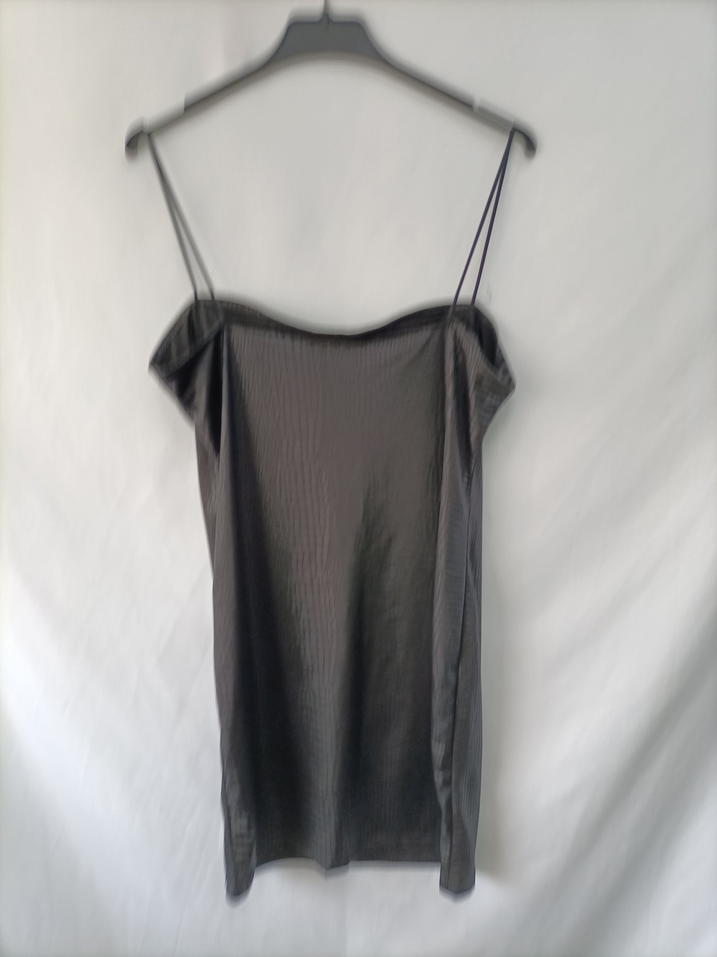 SHEIN. Vestido negro encerado T.xl