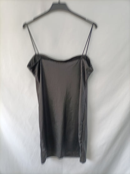 SHEIN. Vestido negro encerado T.xl