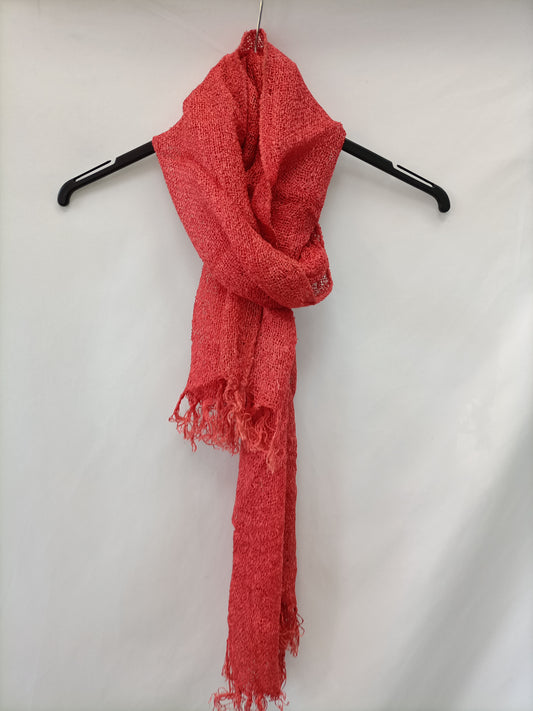 OTRAS. Fular coral fluido