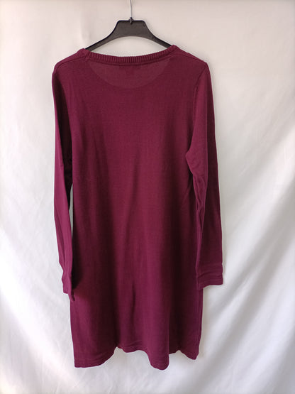 ESMARA. Burgundy knit dress, size 40/42