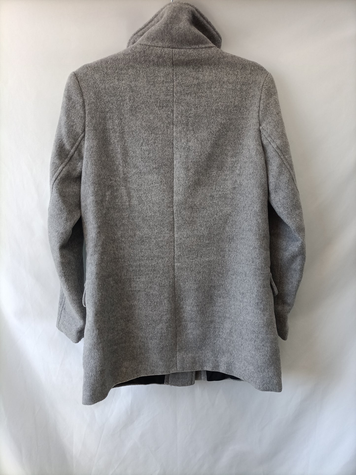 BERSHKA. Abrigo gris paño T.m