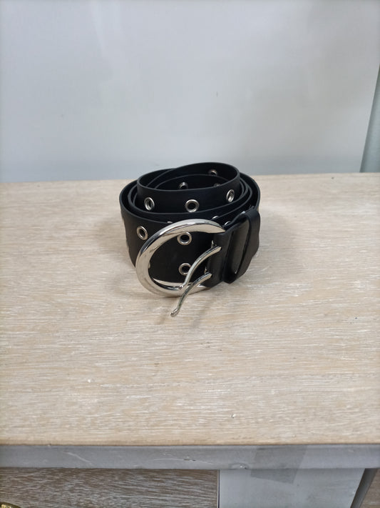 OTRAS. Cinturón negro doble