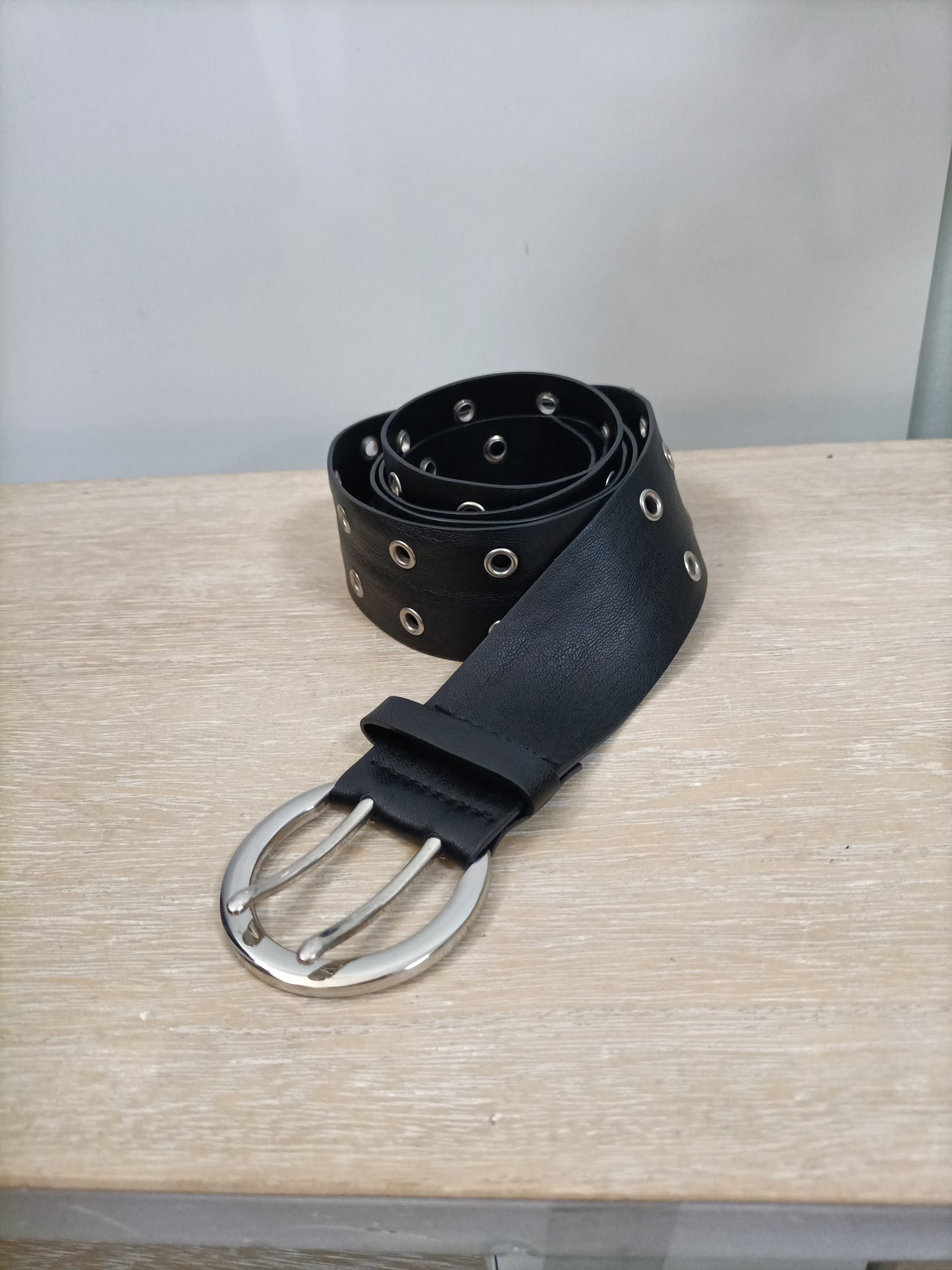 OTRAS. Cinturón negro doble