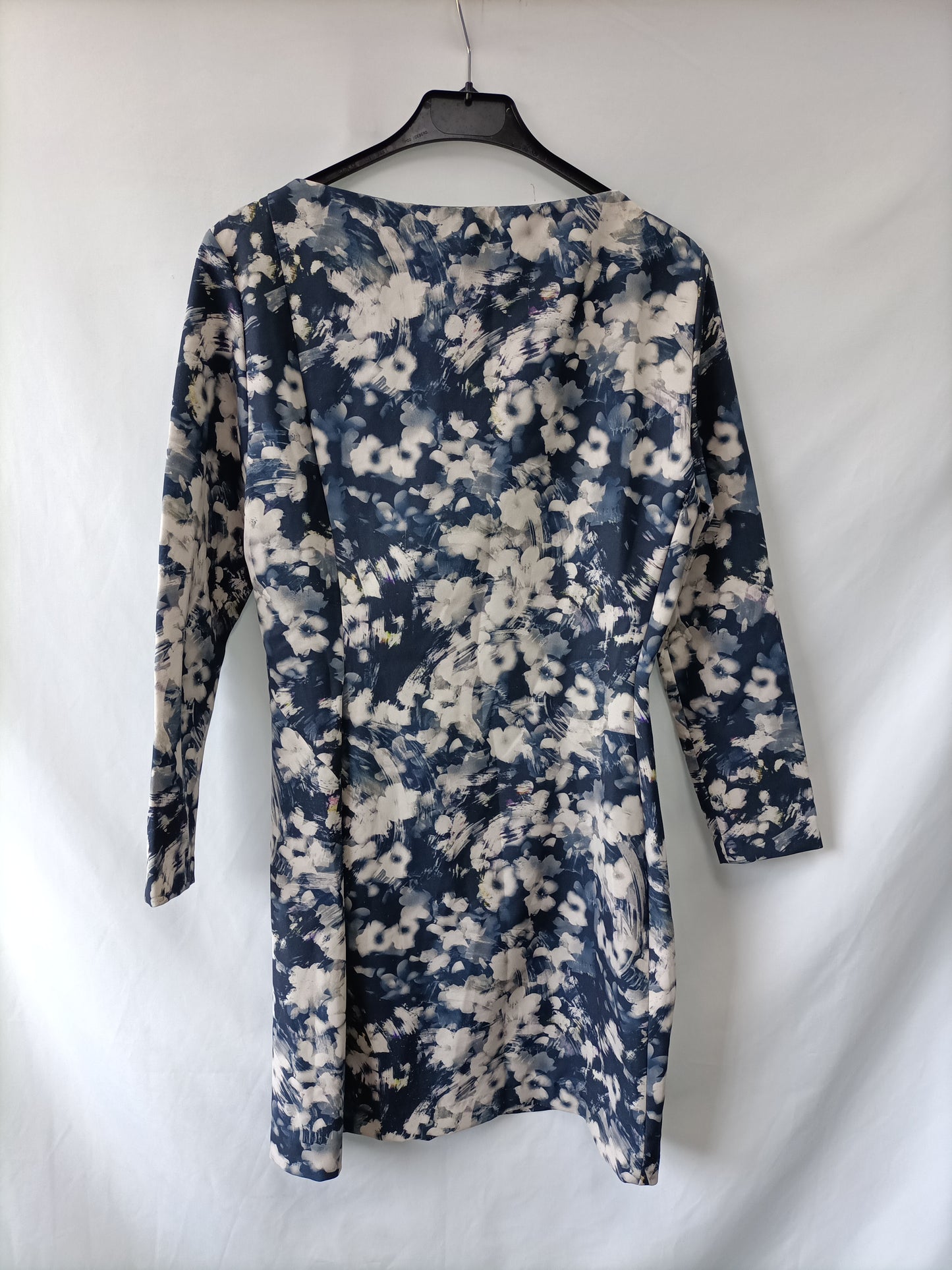 ZARA.Vestido azul flores blancas neopreno fino T.s