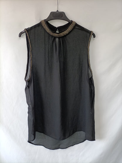 ONLY. Blusa negra pedrería T.38