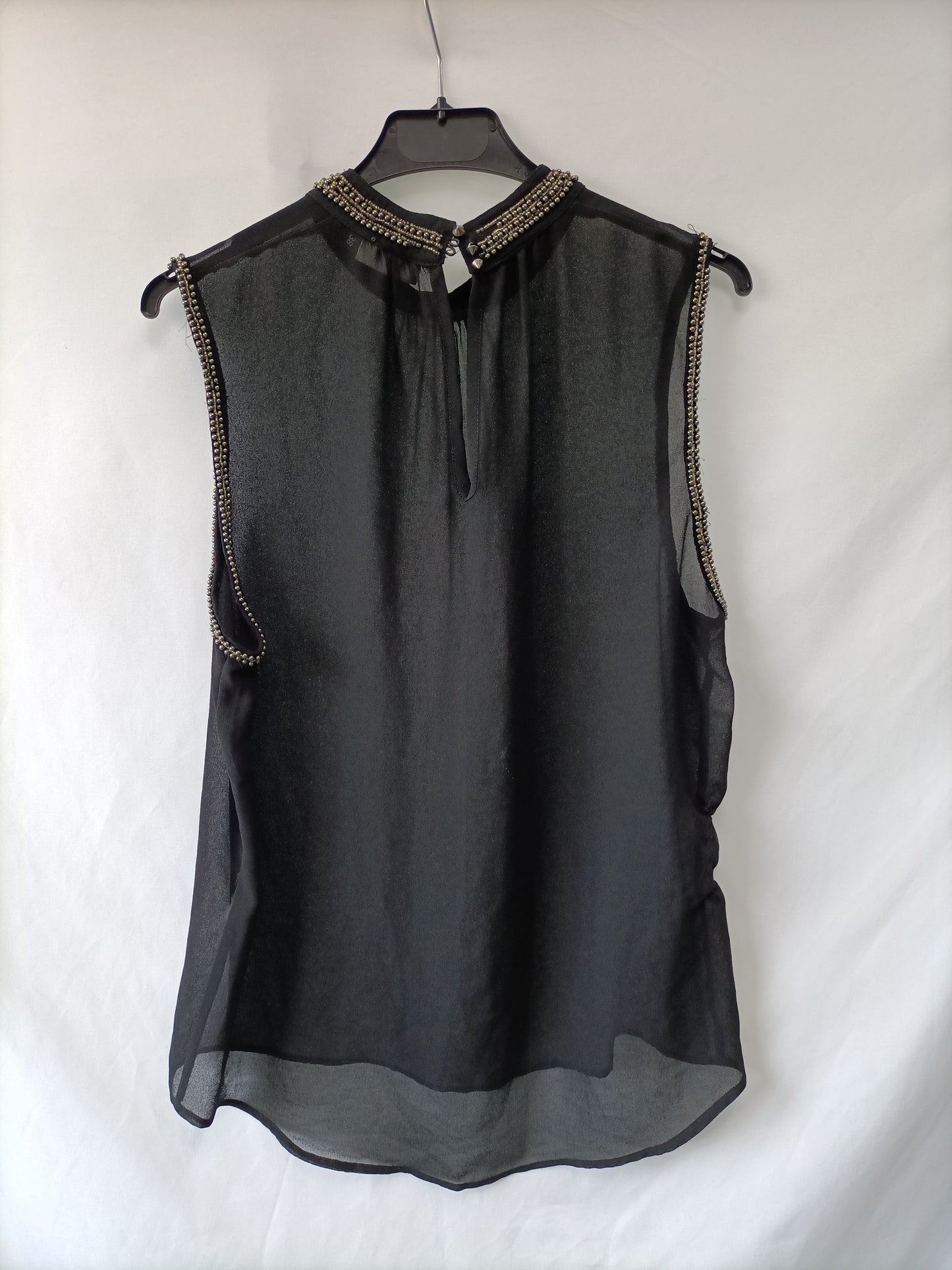 ONLY. Blusa negra pedrería T.38