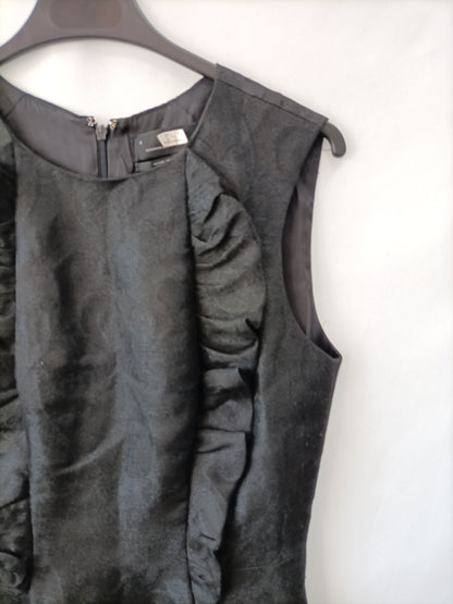 CAROLINA HERRERA. Black Ts midi dress