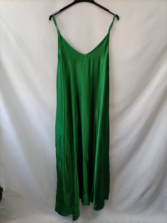 OTRAS. Vestido largo verde T.u(m)