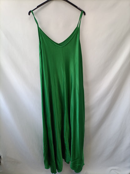 OTRAS. Vestido largo verde T.u(m)