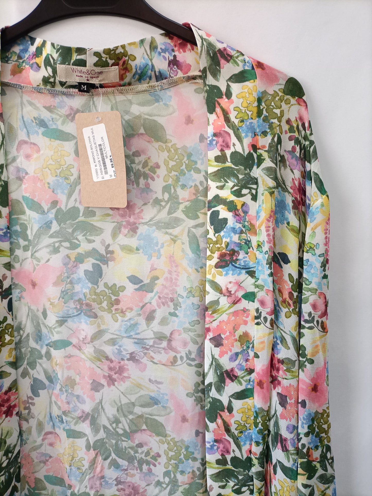WHITE&ONE. Kimono fluido flores  T.m