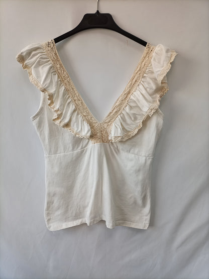 OTRAS. Top blanco encaje  T.u(s)