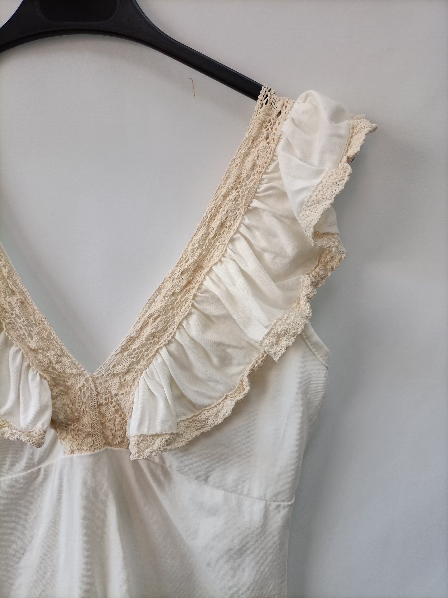 OTRAS. Top blanco encaje  T.u(s)