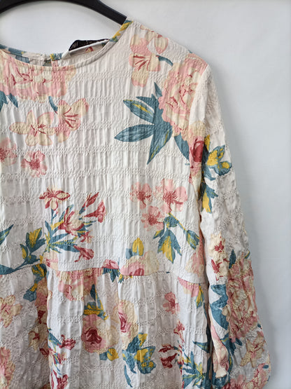 ZARA. Short floral dress Tm