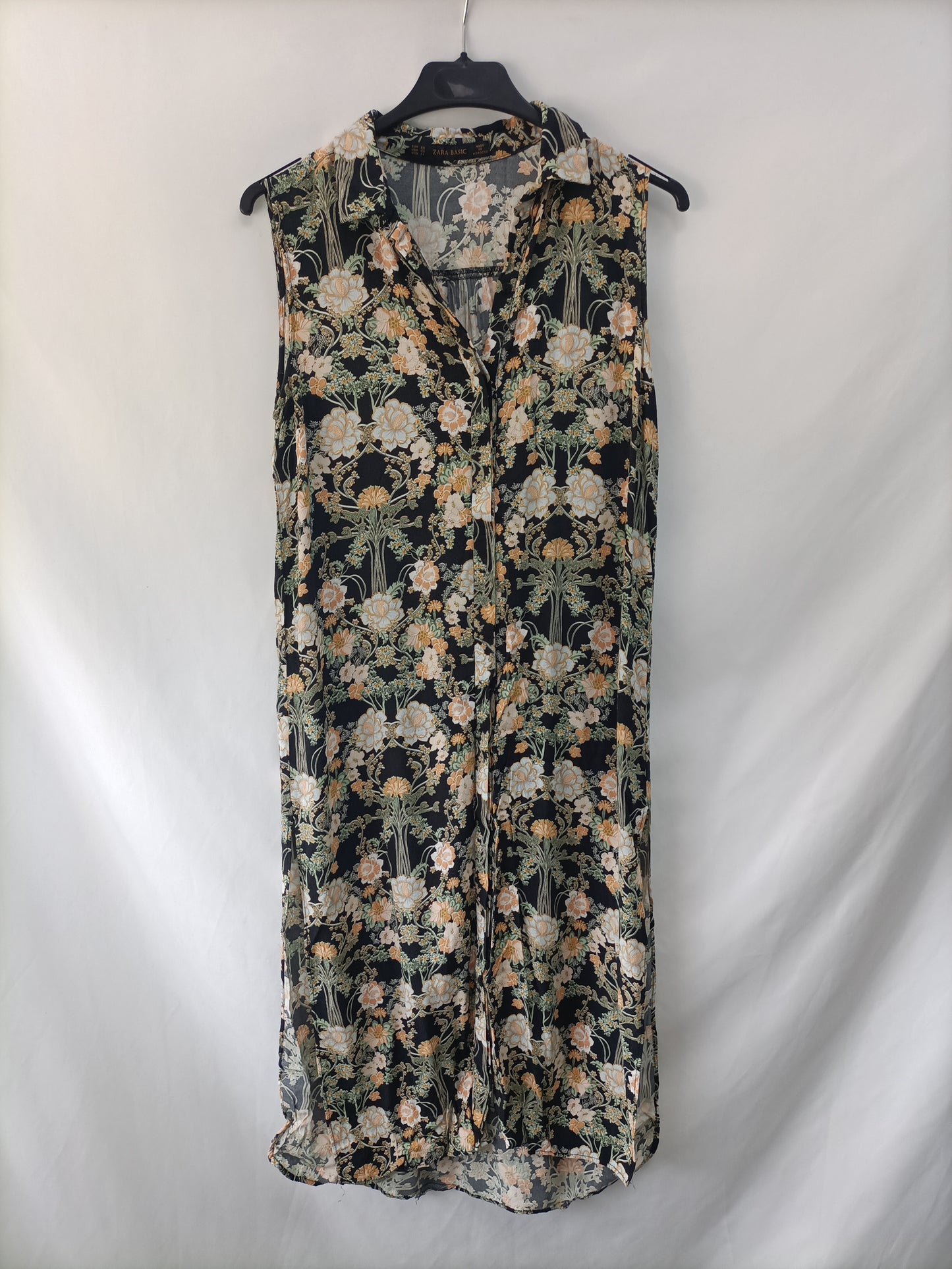 ZARA. Long floral blouse T.xs