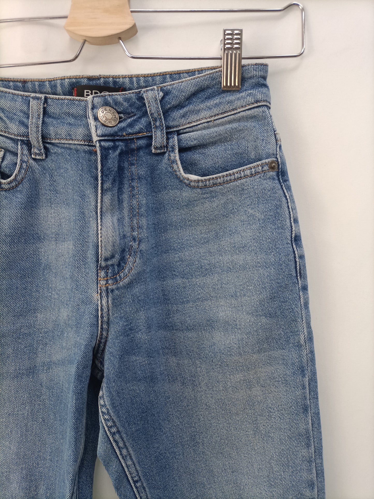 BDG. Pantalón denim recto T.u(32)