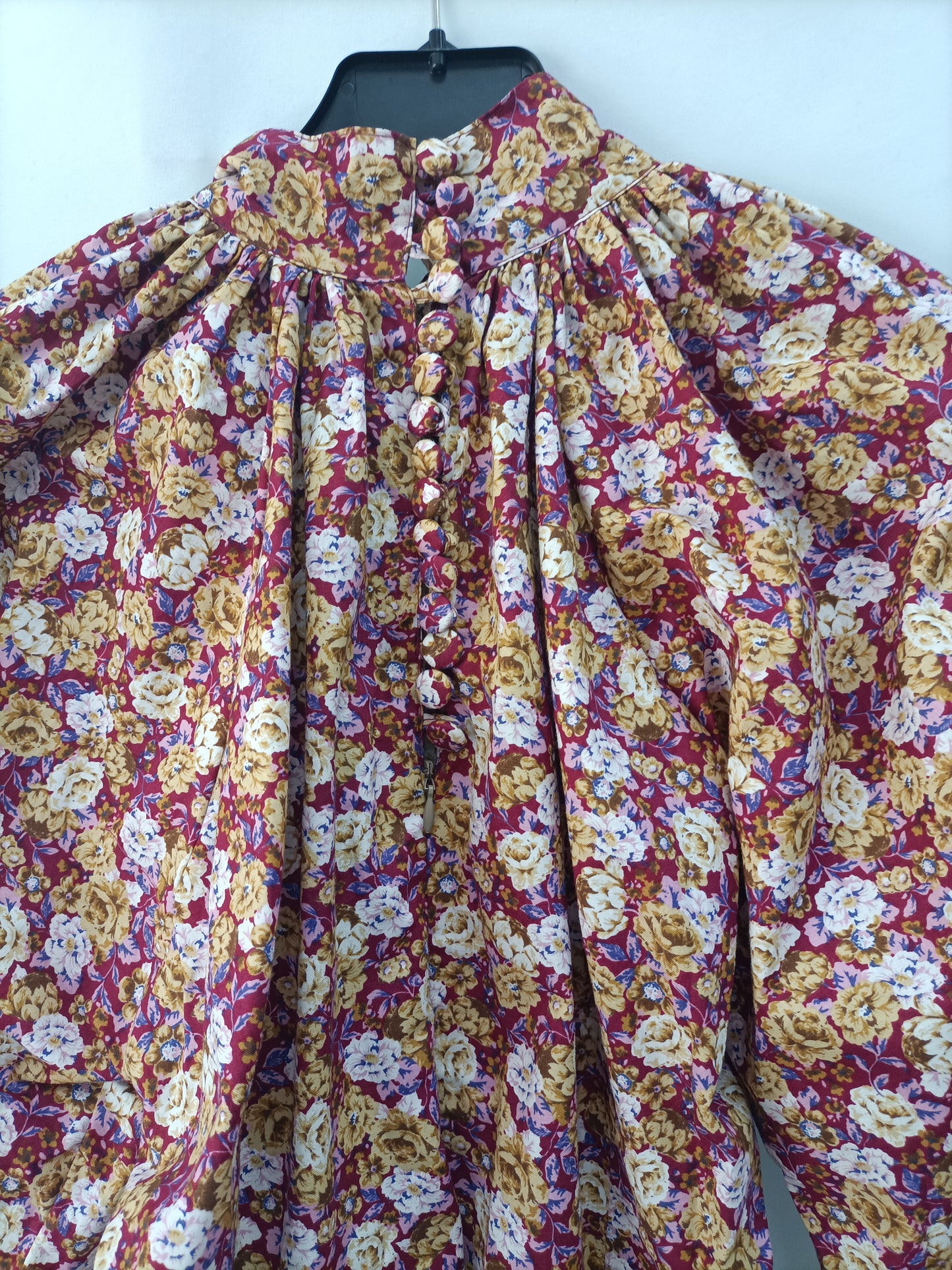 OTHERS.Burgundy floral dress Tu(m)