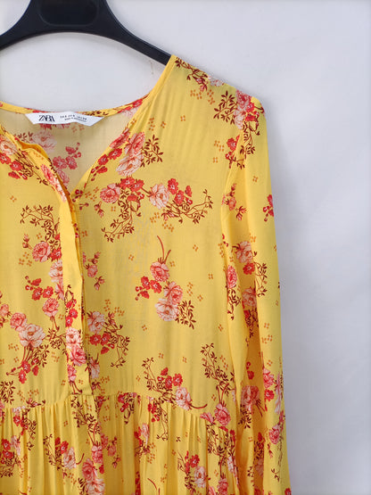 ZARA. Floral midi dress Ts