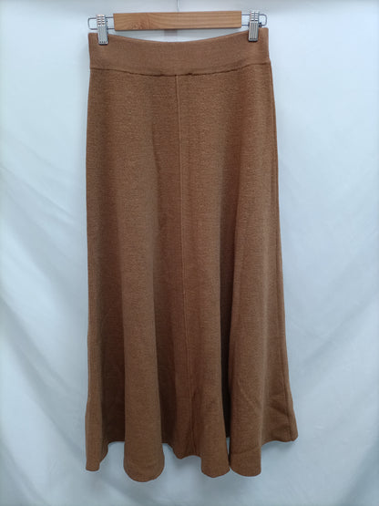 ZARA. Falda punto midi T.s