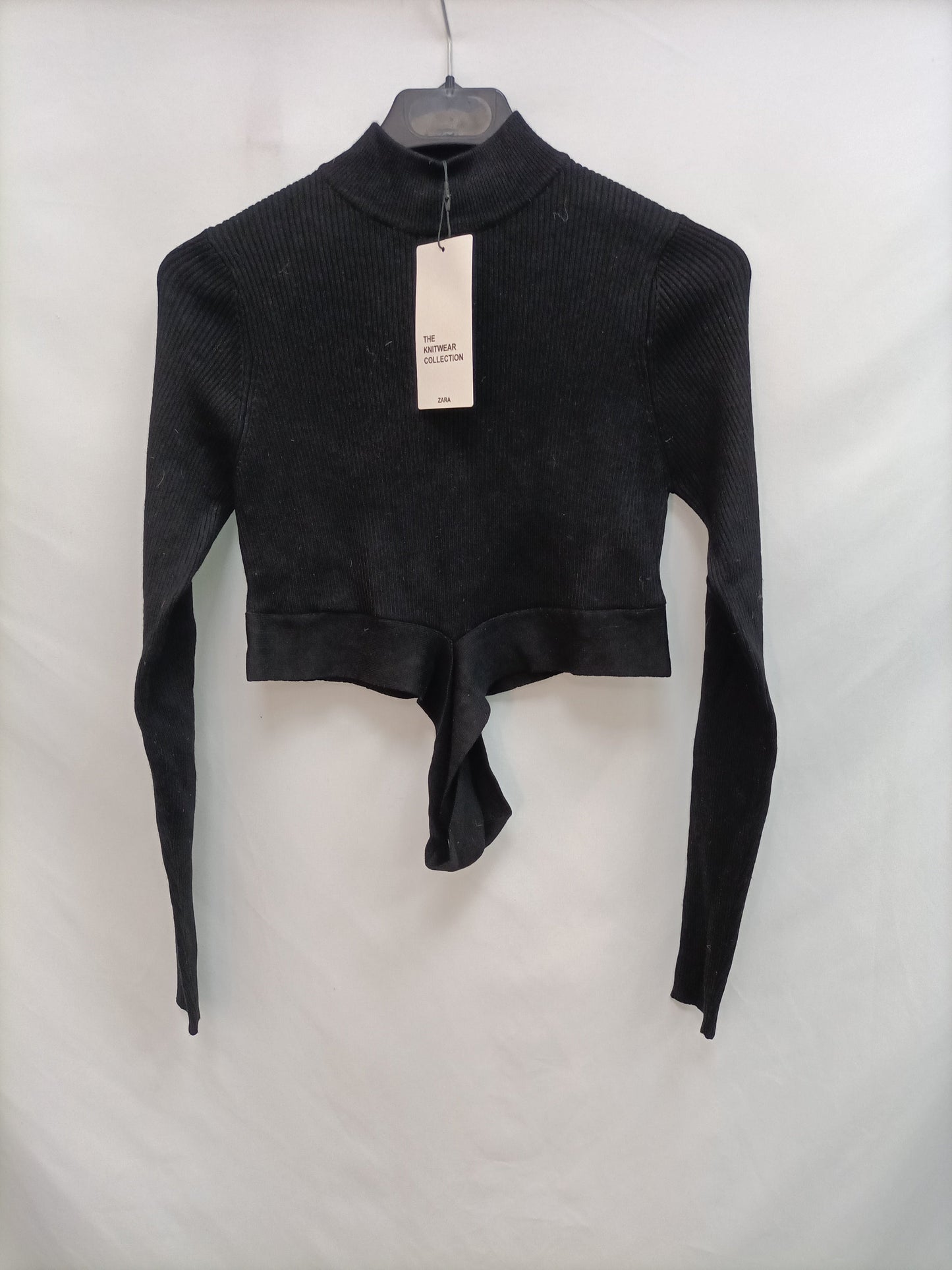 ZARA. Croptop negro canalé T.m