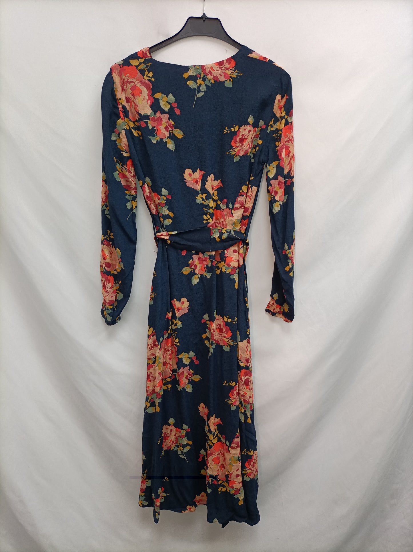 ZARA. Vestido mido flores T.xs