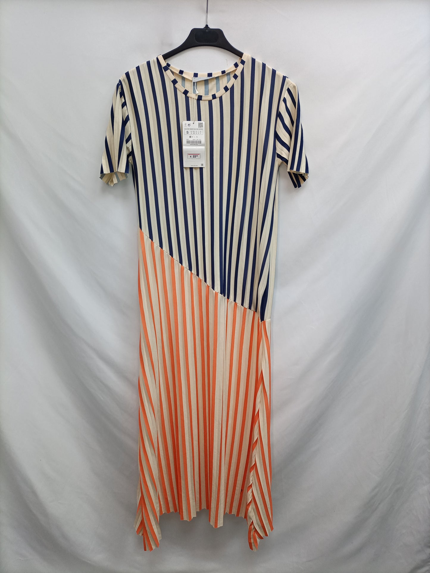 ZARA. Vestido largo rayas T.s