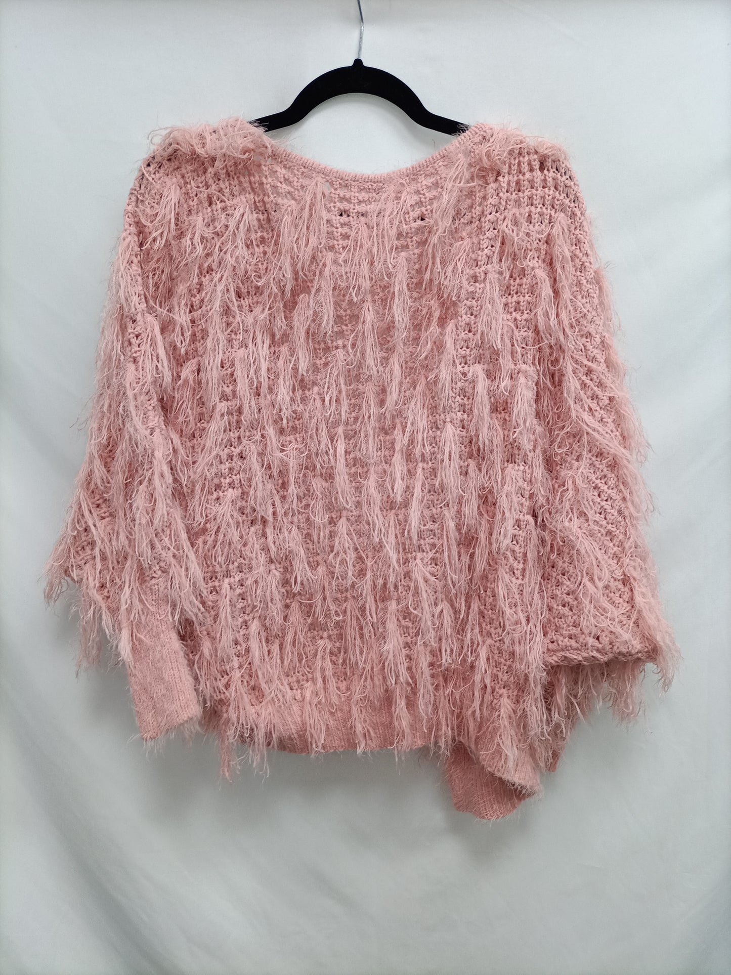 TERIA YABAR. Pink fringed cardigan Tu(m)