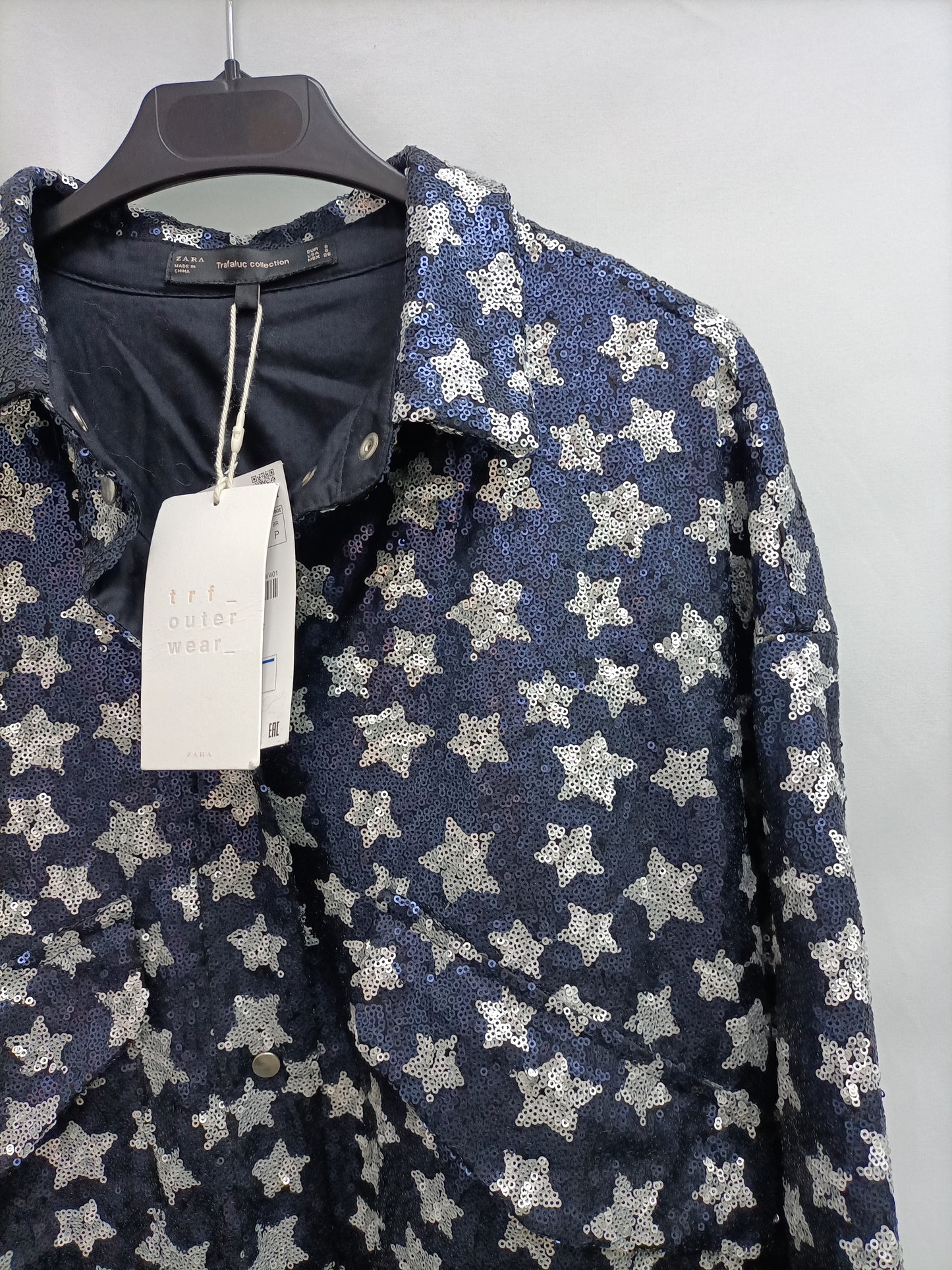 ZARA. Cazadora lentejuelas estrellas T.s