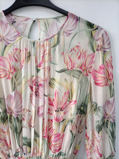 ZARA. Vestido beige flores T.s