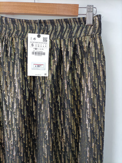 ZARA. Falda midi fiesta  T.s