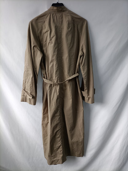 MANGO. Gabardina fina verde T.xs