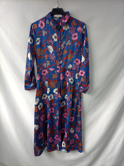 MANGO. Vestido azul flores T.m