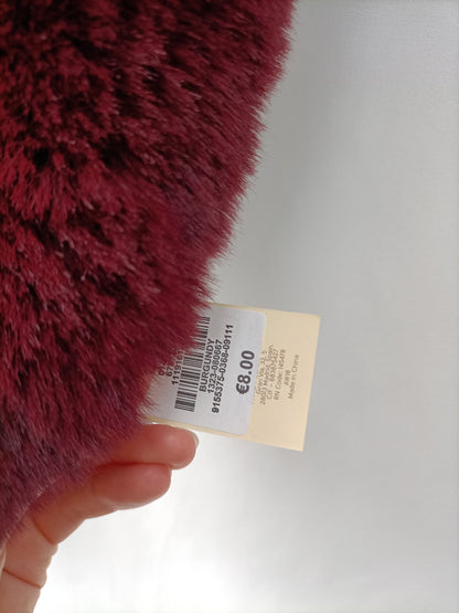 PRIMARK. Burgundy fur collar