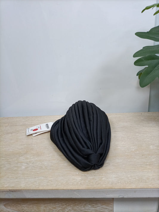 STRADIVARIUS. Turbante negro