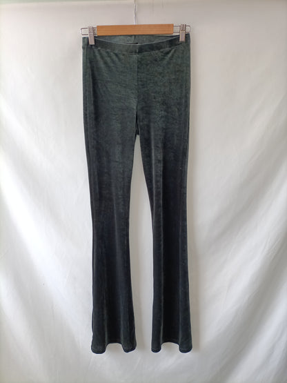 SEVEN SISTERS. Pantalón campana terciopelo T.xxs