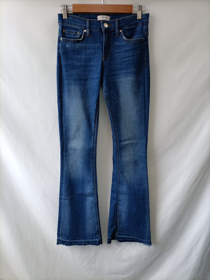 Pantalón vaquero campana T.34