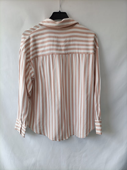 MANGO. Blusa fluida rayas T.xs