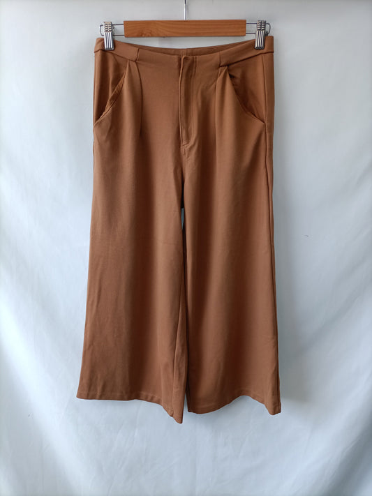 STRADIVARIUS. Camel culottes, size 34