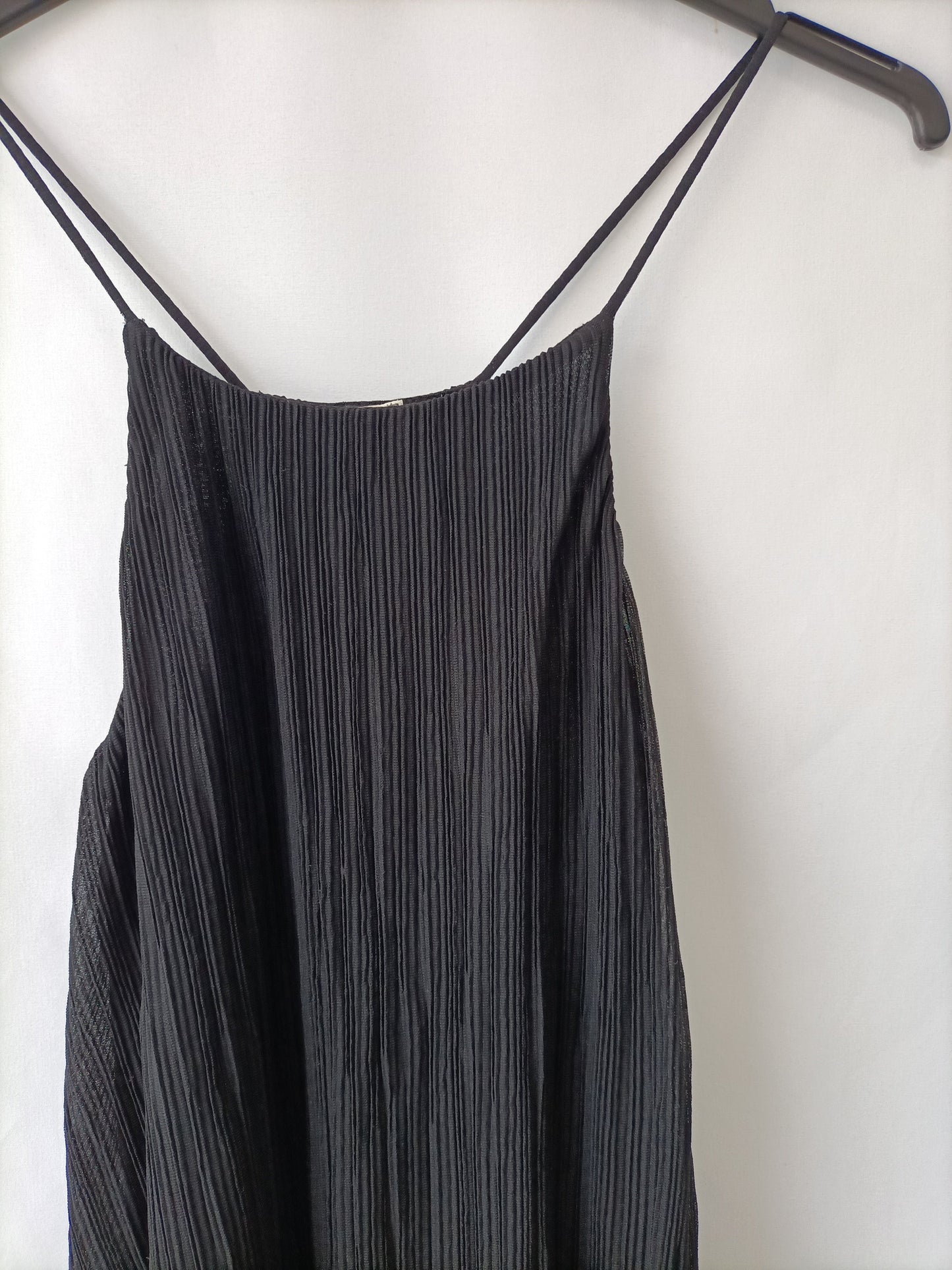 PIMKIE. Top negro plisado T.s